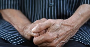 Межа тривалості життя людини ще не досягнута: що з'ясували вчені