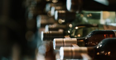 Впервые за 100 лет: Швеция ослабляет госмонополию на алкоголь для частных производителей