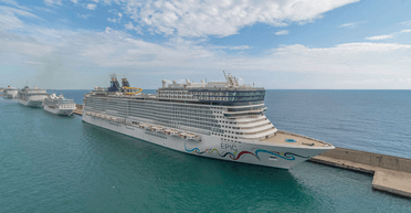 Круїз мрії обернувся невдачею: туристка постраждала, коли лайнер зірвало з причалу