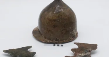 Знайшли на місці стародавньої битви: археологи виявили древній шолом біля узбережжя Сицілії (фото)