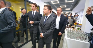 Инвестклимат: немного стреляют. Что осталось за кадром экономического форума в Мариуполе