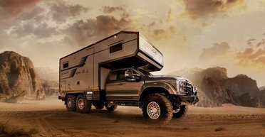 Пикап Ford превратили в экстремальный шестиколесный автодом для самых суровых условий (фото)