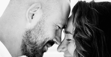 К ним я устойчив: Бедняков отреагировал на упреки относительно развода (фото)