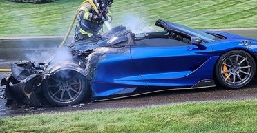 Редчайший суперкар McLaren за $500 000 сгорел на ровном месте (фото)
