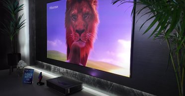 Телевізори відпочивають: найкращі проєктори 2025 року і чим вони здивували експертів (відео)