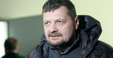 В соцсетях появились кадры с полуодетым Мосийчуком: экс-нардеп говорит об ИИ (видео)