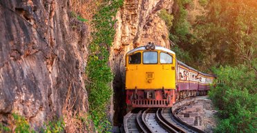 Російська туристка заплатила життям за небезпечне селфі на поїзді