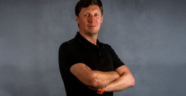 Александр Еселев: "Современное защитное стекло – это уже не аксессуар, а часть технологии"