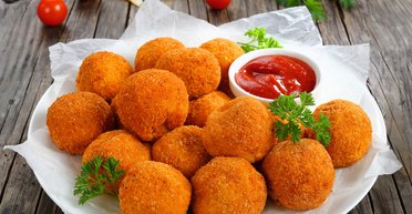 Тірокрокетес: гаряча сирна закуска по-грецьки