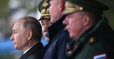 Шантажом и гумконвоями. Как Россия добивается отмены санкций