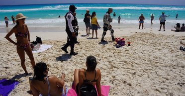 Казни на глазах туристов: мексиканские курорты стали полем битвы между наркокартелями