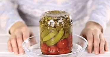 Як відкрити будь-яку банку за 30 секунд: досвідчені господині завжди використовують ці методи