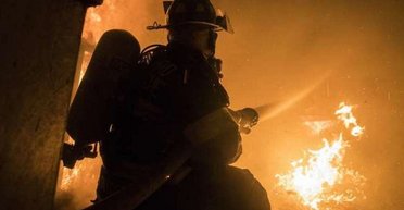 Утром Россия атаковала Харьков БпЛА: в городе поднялся масштабный пожар, детали