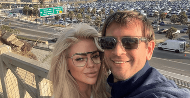 Дмитро Ступка показав свою дівчину в її день народження: який подарунок отримала Юлія (фото)