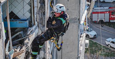 Удар "Искандеров" по Харькову: жена рассказала о муже, который погиб во сне (видео)