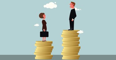 На одну зарплату. Сколько получают чиновники и сколько они хотят для полного счастья