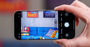 Недорогой смартфон с камерой 200 МП и большой батареей: сколько стоит новинка Honor (фото)