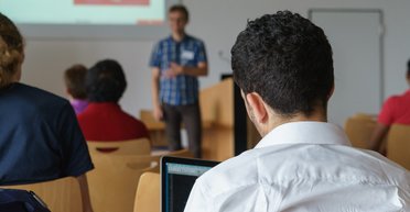 Бронювання викладачів: яких працівників сфери освіти не призвуть до ЗСУ