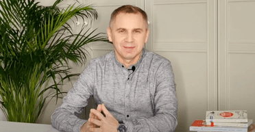 Філолог розповів, коли вживати слово "манівці" (відео)