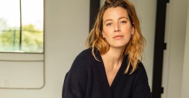 Звезда "Карточного домика" сделала острое заявление и покинула США: что произошло