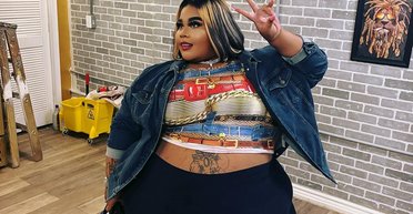 Побачив і замкнув двері: реперка вагою 220 кг подала до суду на службу таксі через водія