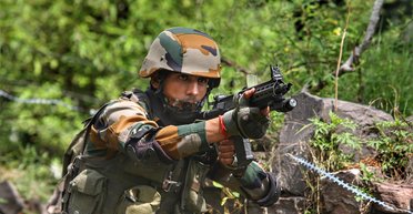 Велике переозброєння Індії. Від шолома до автомата