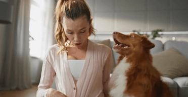 Подружжя думало, що знайшло ідеальну няню: що сталося після їхнього повернення додому