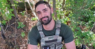 "Самое нелепое время в моей жизни": Козловский рассказал, где в армии "самая страшная дедовщина" (видео)