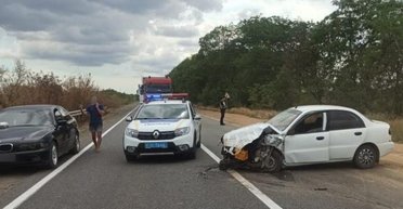 Перевищив норму проміле у 12 разів: на Одещині п'яний водій протаранив мікроавтобус (фото)
