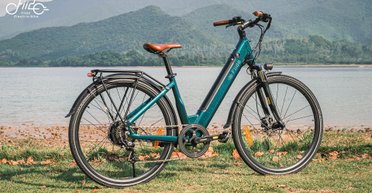 Презентован недорогой электробайк с запасом хода более 100 км (видео)