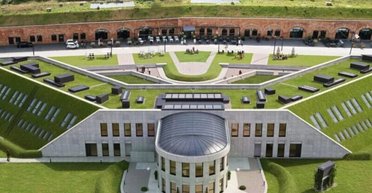 450 тысяч грн за квадратный метр: в Польше строят крепость для миллионеров (фото)