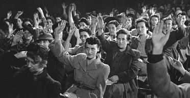 Демократия пролетариата. Как большевики учили ходить на выборы и отучали выбирать