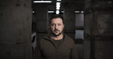 РФ почала нову кампанію з дезінформації про Зеленського: які наративи просувають (відео)