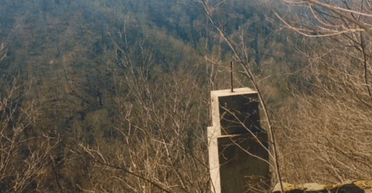 "Переслідуватиме все життя": пара помітила моторошну деталь на фото з гірського походу