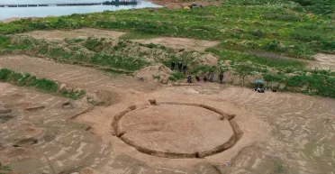 Служил ориентиром для дальнейших захоронений: археологи нашли курган бронзового века (фото)