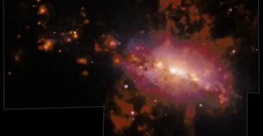 Виявлено унікальний галактичний фонтан: довжиною 20 тисяч св. років і вагою 50 млн Сонць (фото)