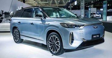 Chery презентовали мощный и недорогой кроссовер с запасом хода свыше 1300 км (фото)