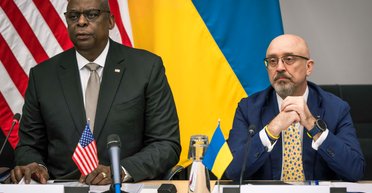 Больше "Леопардов", ракеты для ПВО и "птичья коалиция": главные итоги "Рамштайна–13"