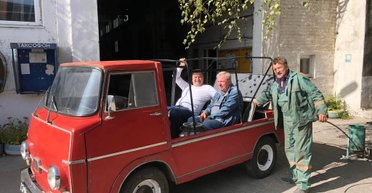 Единственный в своем роде: в Украине нашли необычный грузовик на базе "Запорожца" (фото)