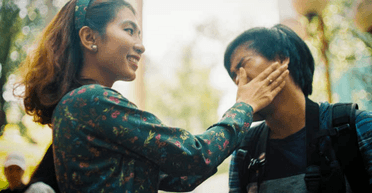 Ляпаси за гроші: в Японії бар пропонує відвідувачам дивну послугу (відео)