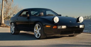 Створили для СЕО Samsung: із молотка піде унікальний Porsche 80-х у новому стані (фото)