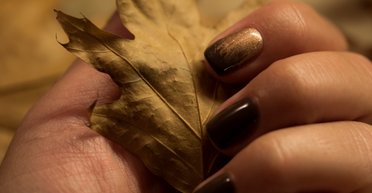 Манікюр на листопад 2023: чотири наймодніші покриття для останнього місяця осені (фото)