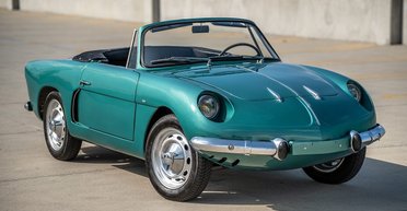 Раритет из Бразилии: на продажу выставлен уникальный спорткар от Renault и Jeep (фото)