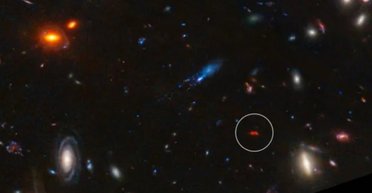 В космосе обнаружена "горячая фабрика": создает звезды в 180 раз быстрее, чем Млечный Путь (фото)