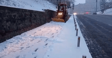 Транспортный коллапс в Киеве продолжается: пробки парализовали столицу (видео)