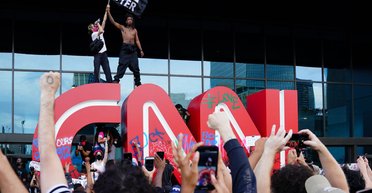 Жертвы собственной пропаганды. Как либеральные демократии могут проиграть холодную войну 2.0