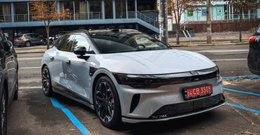 В Украине появился недорогой семейный электрокар Zeekr с запасом хода более 800 км (фото)