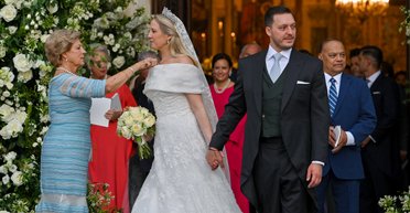 1200 годин роботи: дизайнерка розповіла деталі про весільну сукню принцеси Теодори (відео)