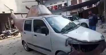 Подібність вертольота: у жителя Індії конфіскували машину з гвинтами на даху (відео)