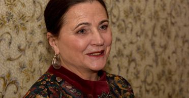 "Квітка-душа" та Герой України: чим запамʼяталася Ніна Матвієнко